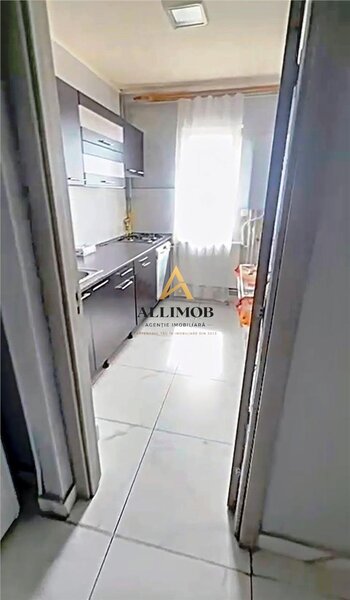 Ploiesti Apartament 3 camere in Ploiesti, zona Republicii-8 Martie